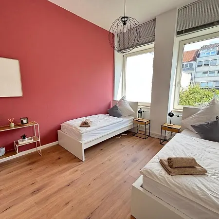 Xxl - 5 Bedrooms - Free Parking - Mallibase 汉诺威