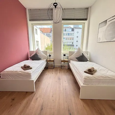 Xxl - 5 Bedrooms - Free Parking - Mallibase