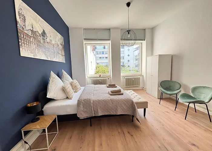 Xxl - 5 Bedrooms - Free Parking - Mallibase *