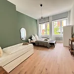 Xxl - 5 Bedrooms - Free Parking - Mallibase Apartament *