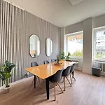 Xxl - 5 Bedrooms - Free Parking - Mallibase Apartament