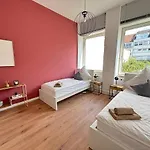 Xxl - 5 Bedrooms - Free Parking - Mallibase Hanower