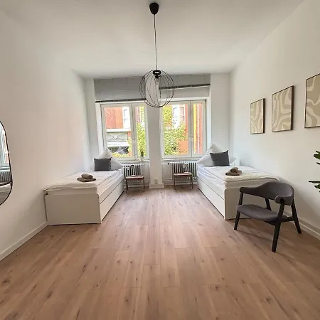 Xxl - 5 Bedrooms - Free Parking - Mallibase *